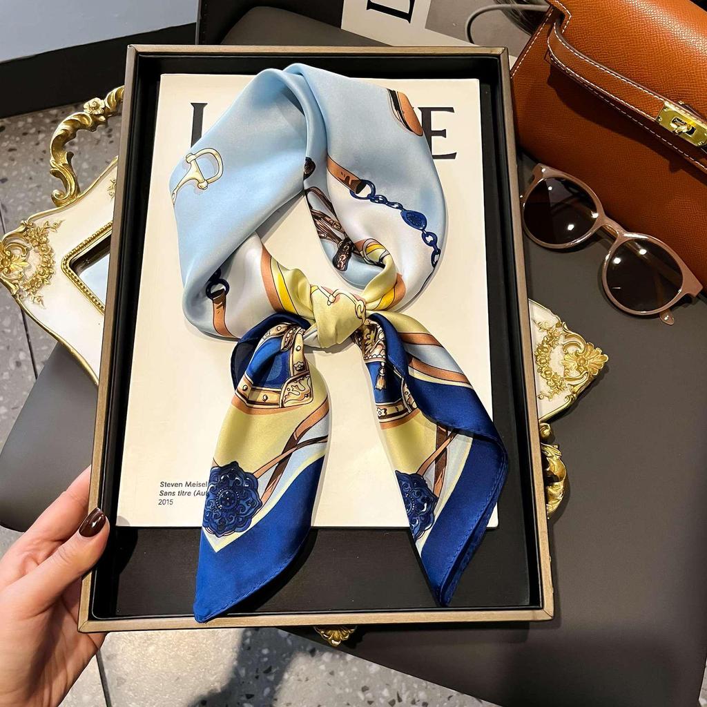 Универсальный женский шелковый шарф 70 см – Простой полосатый шейный платок для весны/осени