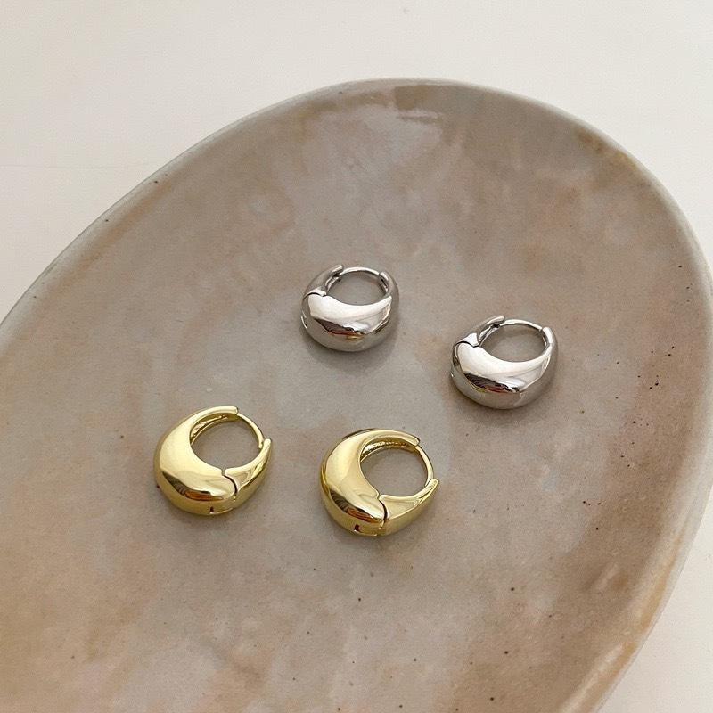 1 пара геометрических сережек-колец с пряжкой для женщин и девушек, гладкие металлические круглые серьги, легкие роскошные панк-ювелирные изделия, подарок