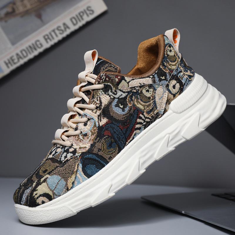 Processing Custom Large Size Men's Autumn Cloth Shoes Comfortable and Versatile Sports Shoes Trend Printing Dad Shoe Manufacturer