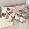 Girls' Leather Shoes 2025 Spring and Autumn New Children's Performance Shoes Lace Bow Foreign Style Princess Shoes Baby Girl Single Shoes