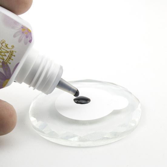 Yousheng 5ML Eyelash Glue Undiluted Solution Quick Dry Universal Delicate Safe Girls Beauty Tool Low Taste Eyelash Extension Practice Glue for Novice