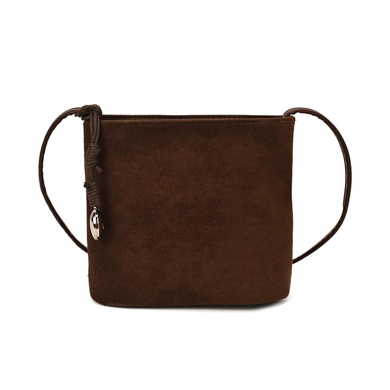 Новая сумка-ведро из матовой кожи, женская, высококлассный нишевый дизайн, сумка-ведро, ретро замшевая наплечная сумка-мессенджер