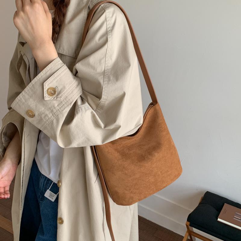 Сумка большой вместимости женская 2025 новая модная ретро сумка через плечо с высоким чувством стиля, сумка-ведро для поездок на работу, сумка-мессенджер