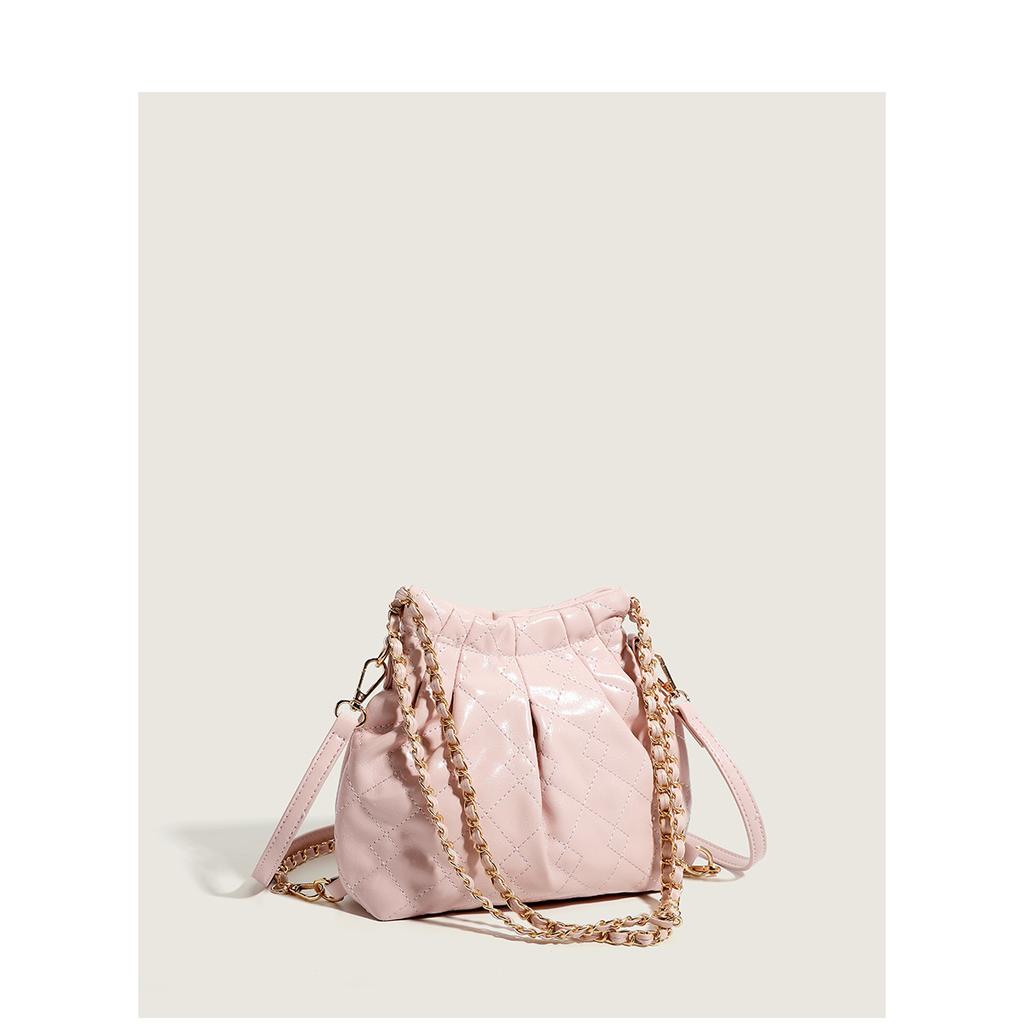 Women's tote bag 2024 summer new trendy high-quality niche large-capacity commuter chain shoulder hobo bag