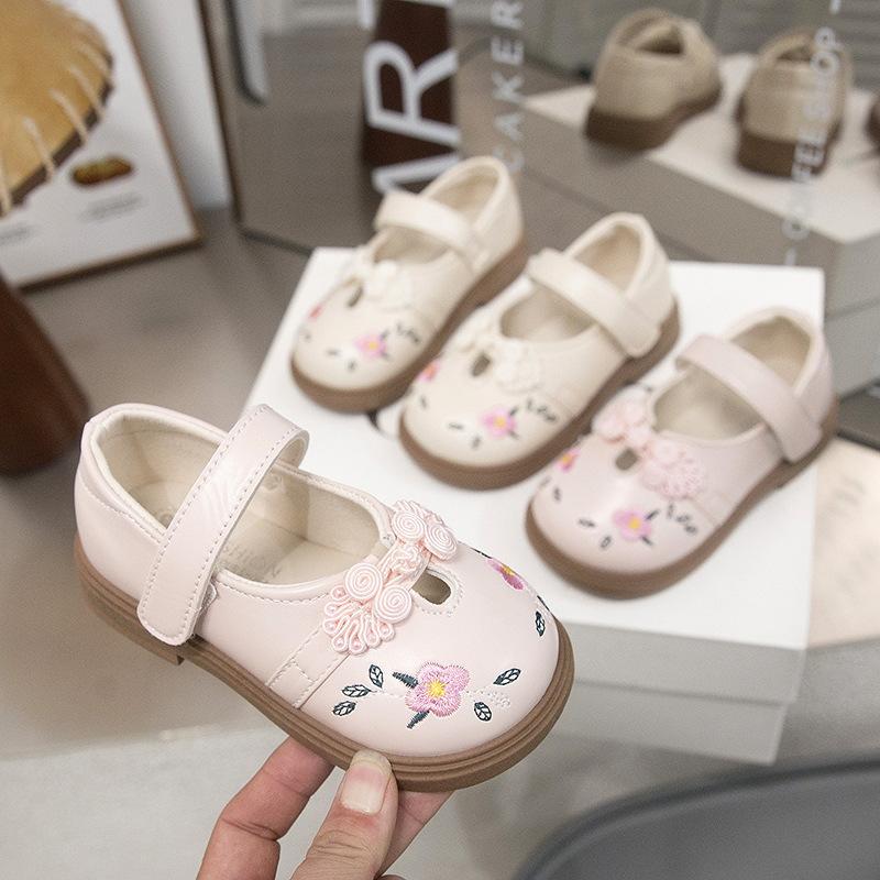 Весна Новый Стиль Девочки Мягкая Подошва Китайский Стиль Мода Принцесса Мягкая Подошва Кожаные Туфли