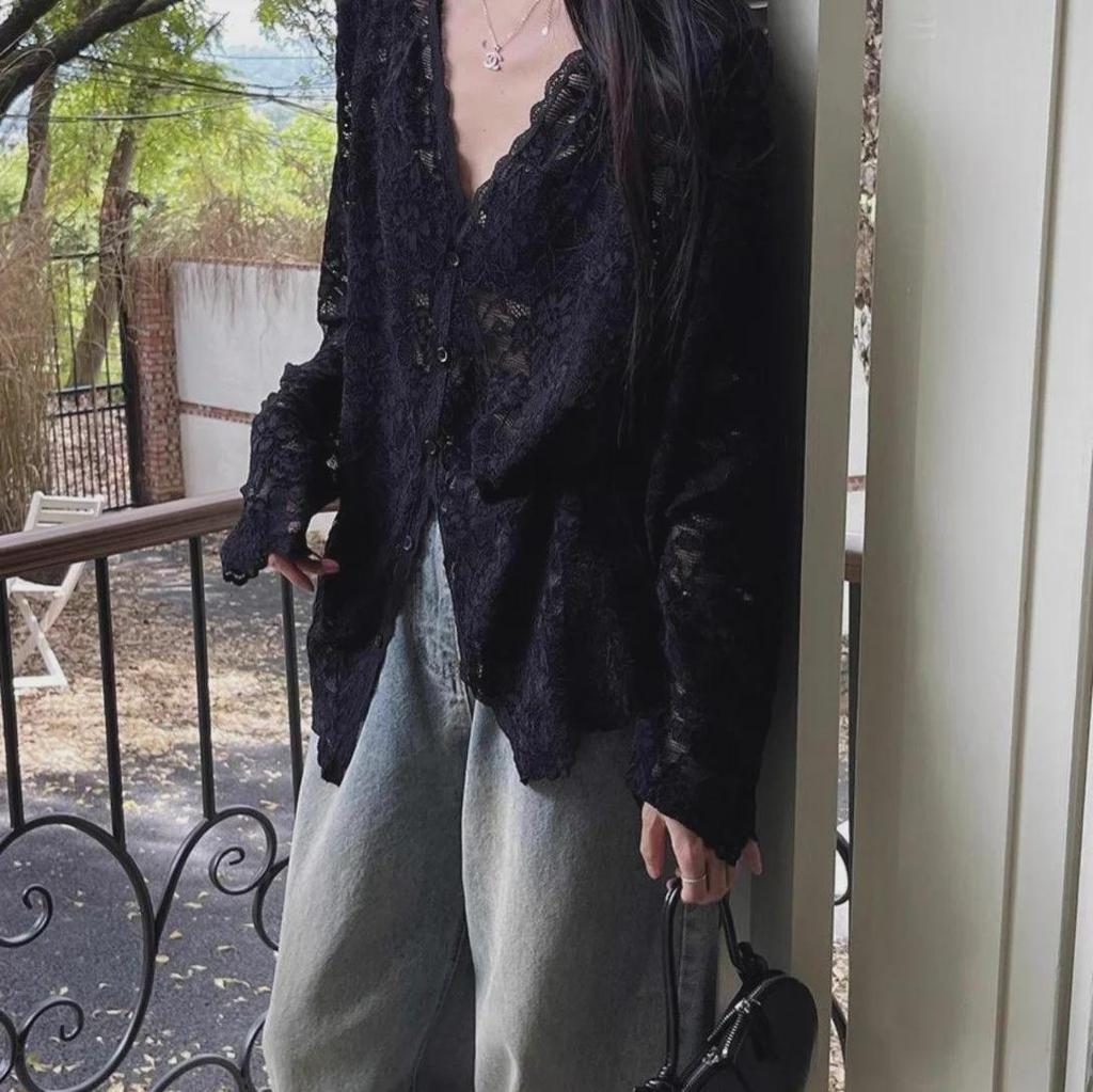 Women's 2024 Early Autumn Long-Sleeve Slim Lace Top