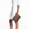 Louis Vuitton Сумка для туалетных принадлежностей 26 Сумка для туалетных принадлежностей Классический дизайн с монограммой Покрытие из канвы с кожаной отделкой Унисекс Сумка для туалетных принадлежностей Коричневый M46037