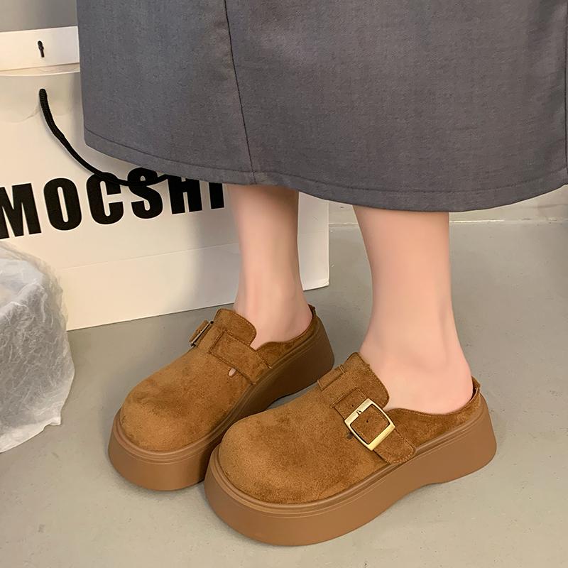 Мода 2025 НОВЫЕ Ретро Толстая Подошва Платформа Женская Модная Простая и Высококачественная Повседневная Обувь Летняя Резиновая Подошва