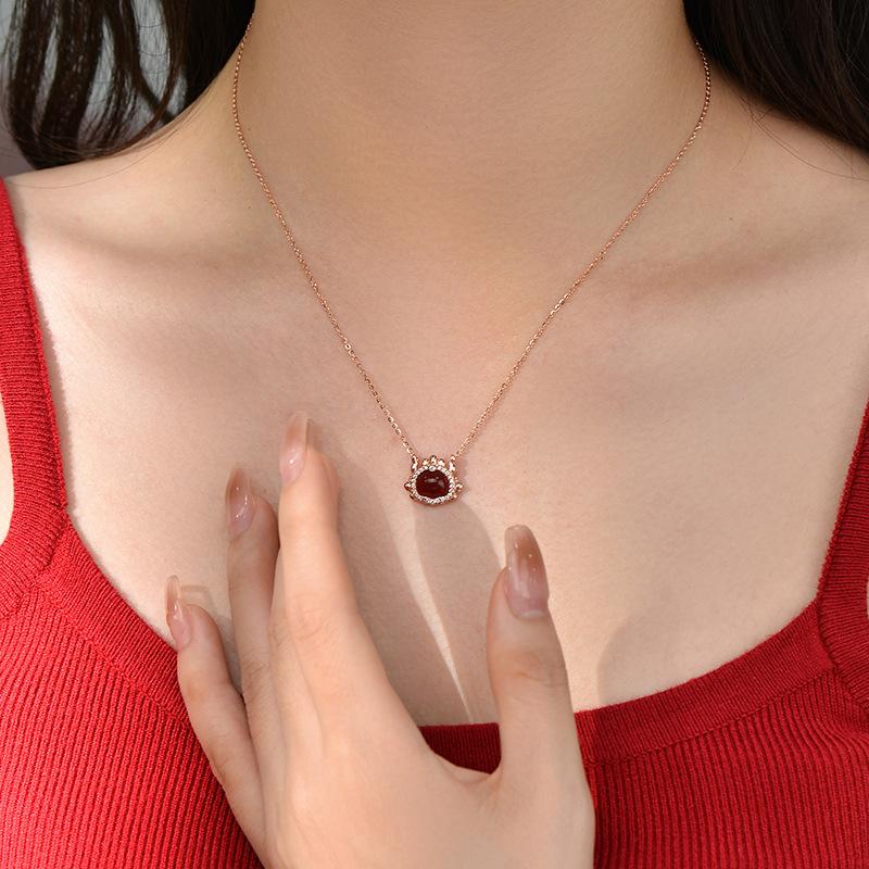 Оригинальная цепочка на ключицу с подвеской в виде дракона в китайском стиле с изображением дракона и зодиака в национальном стиле с красным агатом