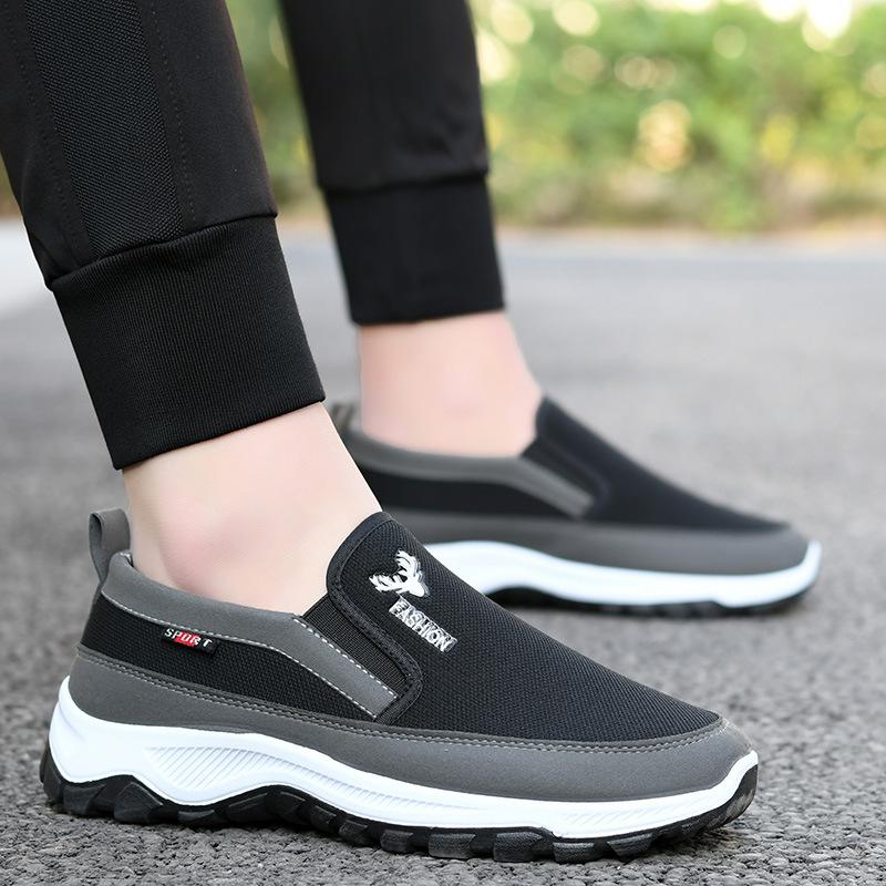 New Men Breathable Shoes Men Mesh Non-Slip Vulcanized Shoes Soft Sole Solid Color Sneakers Comfortable Loafers Shoes