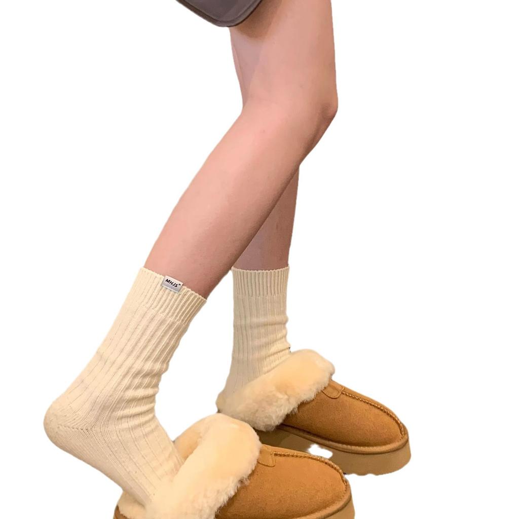 Тапочки женские носят новые зимние меховые интегрированные на толстой подошве с закрытым носком пушистые тапочки плюшевые зимние ботинки хлопковые туфли