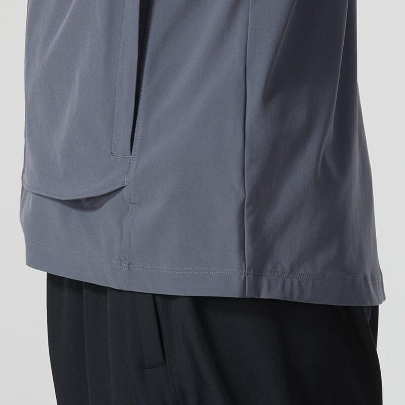 Under Armour Men's Road Running Woven Hooded Jacket