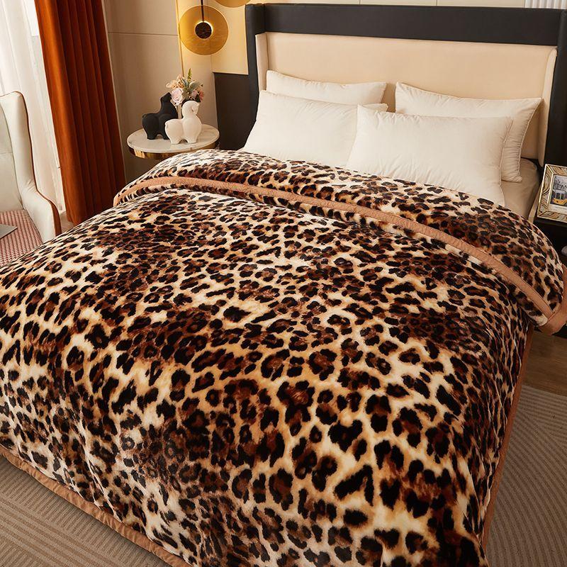Raschel Warm Thick Blanket Double Layered Winter Coral Fleece Blanket Student Dorm Soft Bed Sheet Queen Sized Comfortable Quilt