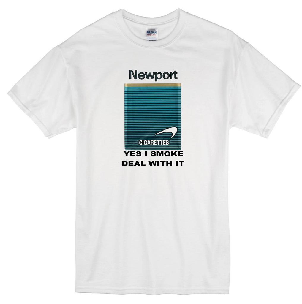 УПАКОВКА СИГАРЕТ NEWPORT ДА Я КУРЮ СМИРИСЬ С ЭТИМ МЕНТОЛОВЫЙ КУРИЛЬЩИК БЕЛАЯ ФУТБОЛКА