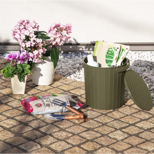 TONBO Shinki Synthetic Tonbo Sit-On Bucket with Lid, 10 Liters, Khaki Green, 27.5cm Wide x 26cm Deep x 27cm High, Durable for Outdoor Use, Made in Jap