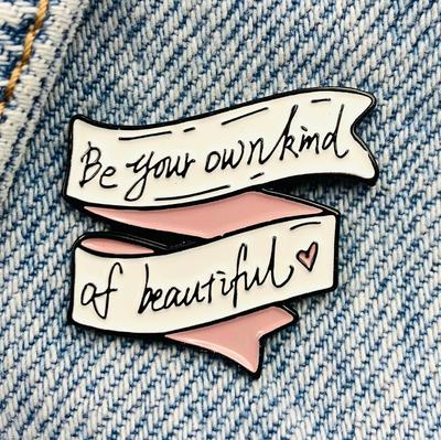 Шитье и вязание – Значки