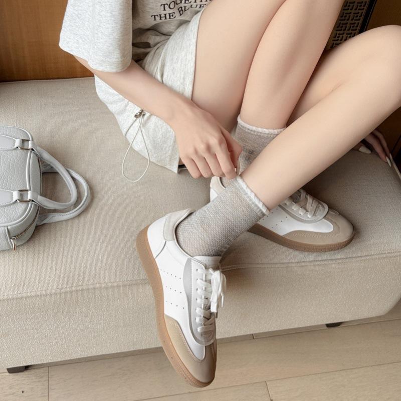 Leather Retro Little White Shoes Women's 2025 New Versatile Classic Casual Sports Shoes Flat-soled Lace-up German Training Shoes Board Shoes