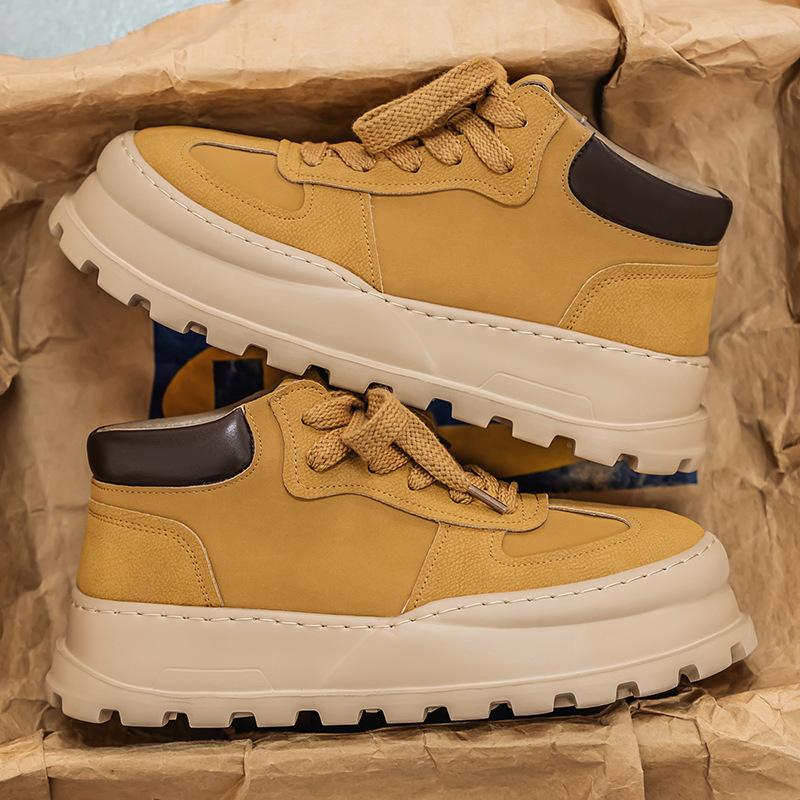 Мужская обувь 2024 осень и зима новая нишевая черная рабочая обувь на платформе мужская водонепроницаемая и нескользящая на толстой подошве средней высоты повседневная модная обувь