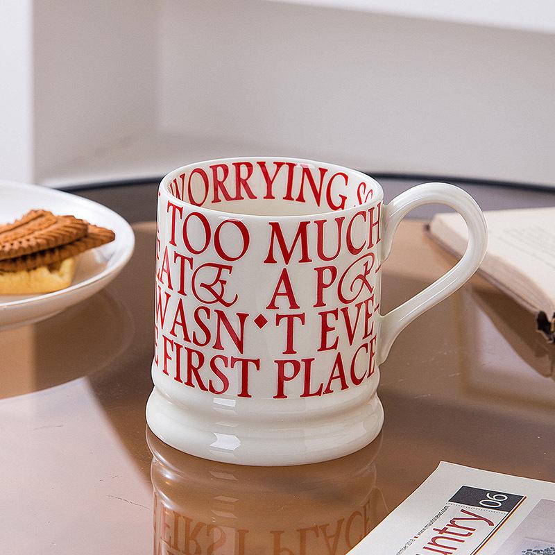Керамическая кружка с английским алфавитом, французская ретро чашка для кофе и воды, чувство дизайна, для офиса, гостиной, для завтрака для девочек, чашка для воды