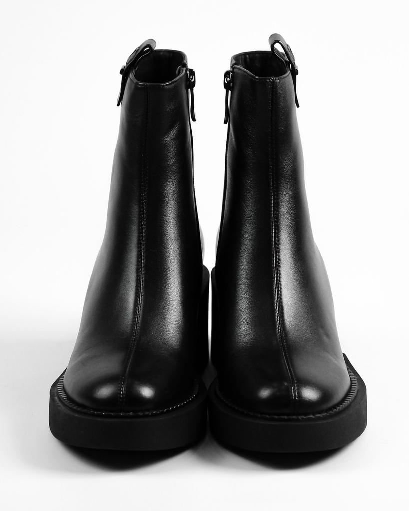 Ботинки на каблуке Berkonty 309301 35 Черные кожа