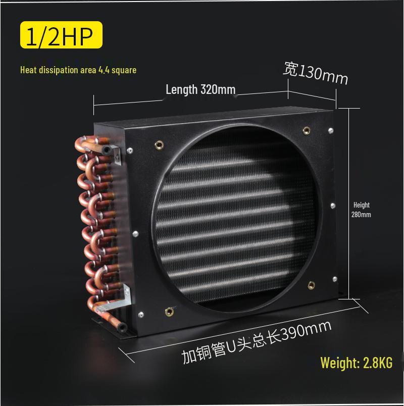 Ребристый теплообменник и охлаждающий бак с воздушным/водяным охлаждением