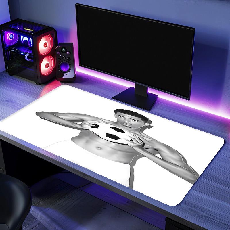 Jude Bellingham Mouse Pad - Non-Slip Rubber Base, Smooth Surface for Work,Gaming,Office,And Home Use, Desk Mouse Pad