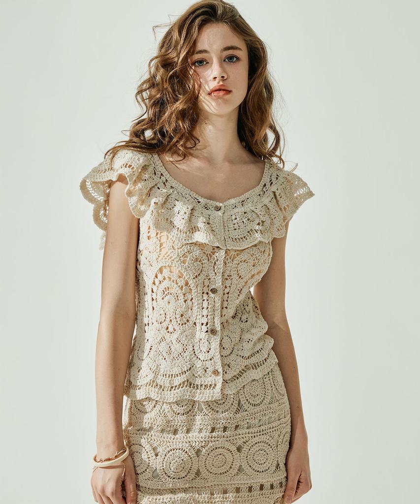 Bikini Bender Dillys Crochet Button Sleeveless Top - Beige