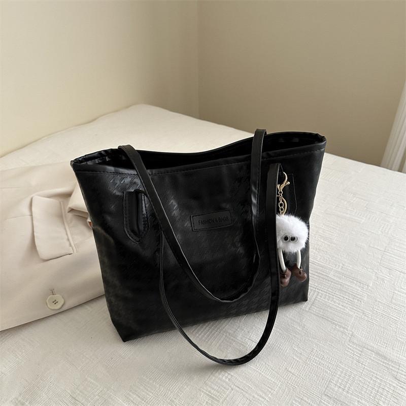 Trendy Oversized Tote Bag Women's 2024 Spring Street Style Shoulder Bag Student Commuter Bag
