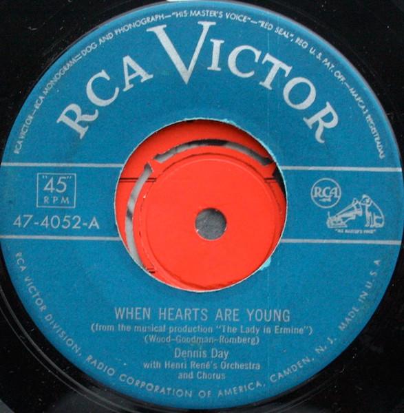 7inch Record DENNIS DAY, HENRI RENE'S ORCHESTRA - When Hearts Are Young 474052 RCA VICTOR 1951 US Jazz Used