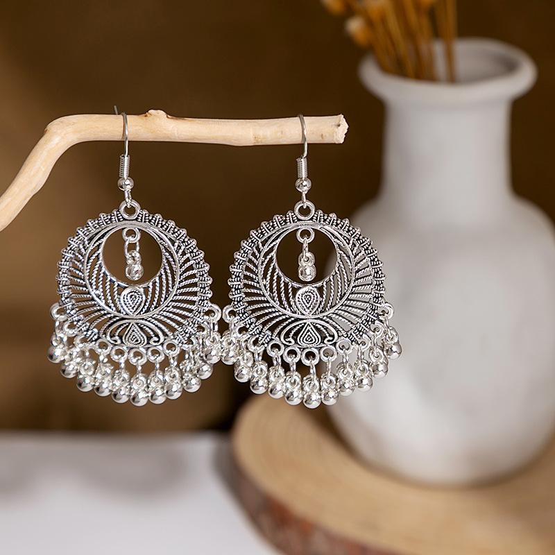 BLINGBAY Women's Earrings, Ethnic Style Drop-shaped Long Metal Tassel Earrings, Simple And High-end Accessories, Retro Colorful Feather Jewelry