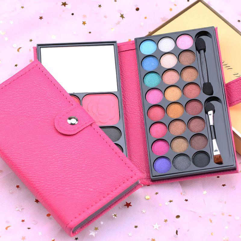 Makeup Box  Pearlescent Blush  Red Lips  Mud Eyebrows  Powder Compact  Eyeshadow Palette  Stage Performance on Children's Day