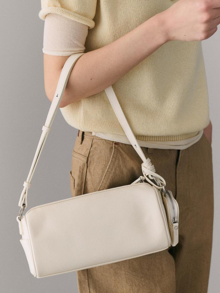 Demeriel Basset Round Bag Cream