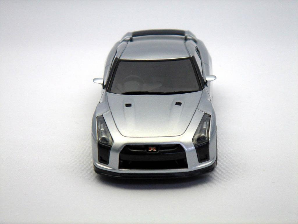 Юбилейная смоляная миниатюрная модель автомобиля Nissan Готовое изделие 1/43 GT-R Прототип/Серебристый