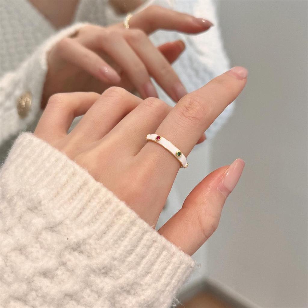 Эмаль, капельная глазурь, бабочка и перламутр, серебряное кольцо - элегантные, не тускнеющие женские украшения