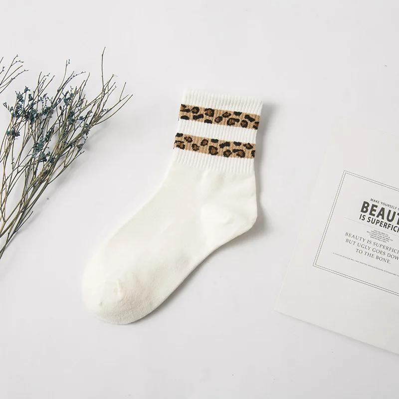 Spotted Leopard Print Women Socks Fashion Mid-Tube Socks For Girls Novelty Animal Pattern Japanese Style Autuma Spring Summer