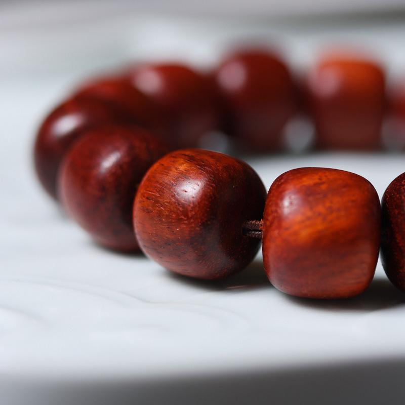 China Manufacturing Natural Fragrance Bracelet Attractive Lightweight Kralen Exquisite Gift Solid Wooden Bead Bracelet