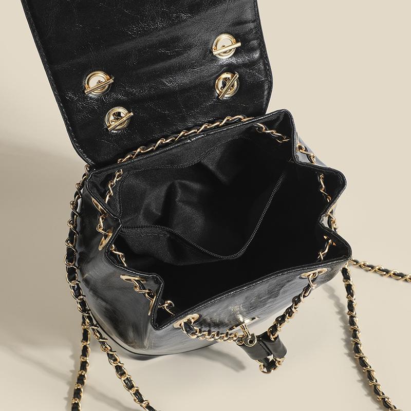 Fashion Women Leather Backpack Oil Wax Pu Leather Knapsack Mini Rucksack Chain Bucket Shoulder Bag