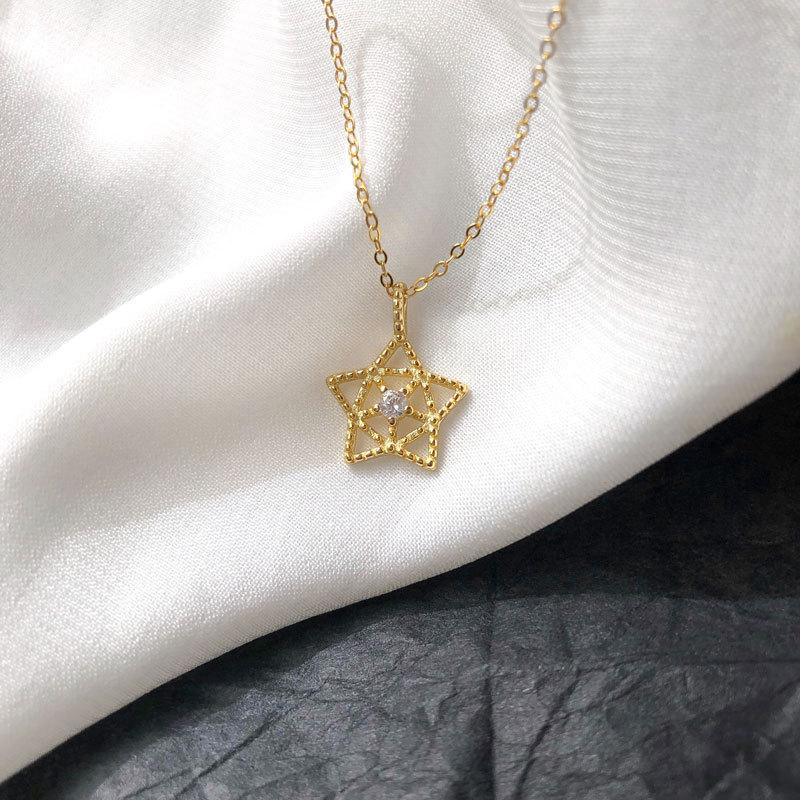 Fresh Five-pointed Star Inlaid Diamond Hollow Necklace with Simple and Versatile Collarbone Chain Student Trend