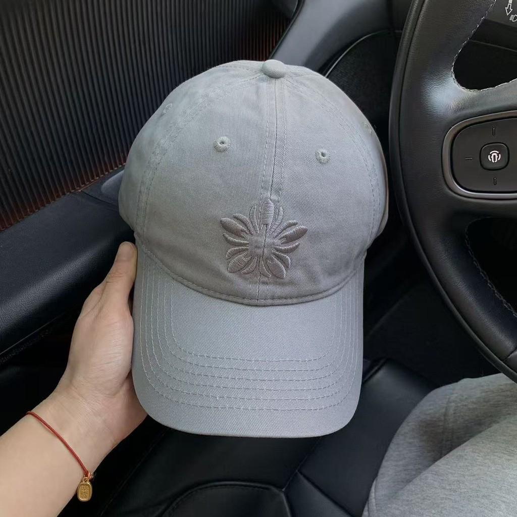 Classic Cotton Embroidered Baseball Cap With Adjustable Fit For Daily Outdoor Sun Protection