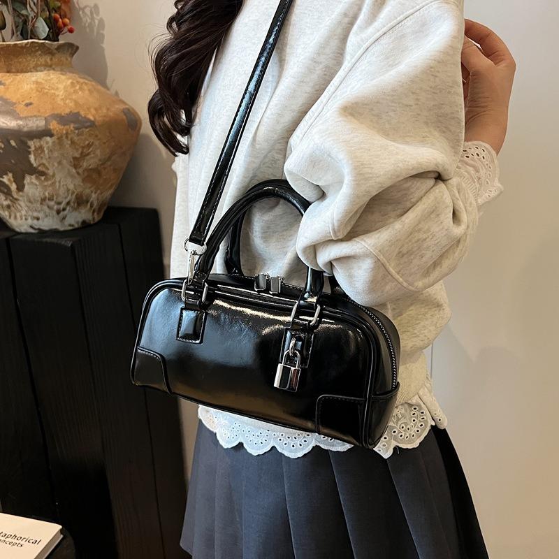 Популярная сумка женская новая нишевая дизайнерская универсальная сумка-мессенджер портативная сумка-подушка