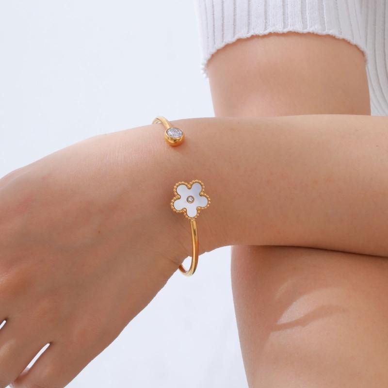 Practical Stainless Steel Shell Carved Bangle With Crystals And Ergonomic Closure for Daily Wear Dates Parties