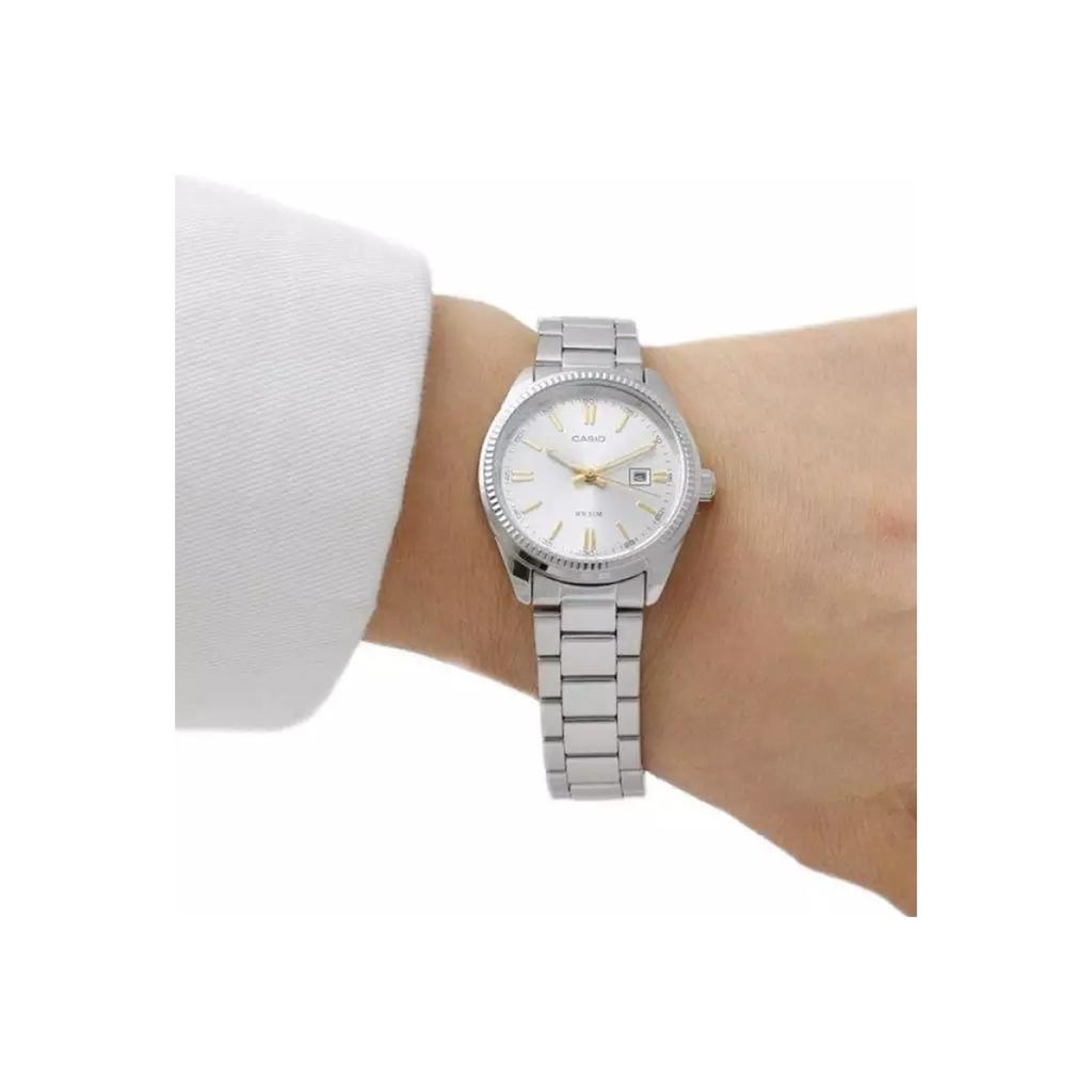 Casio Стандартный Enticer Business Casual Стальное Сердце Кварцевые Часы Мужские часы Белые MTP-1302D-7A2