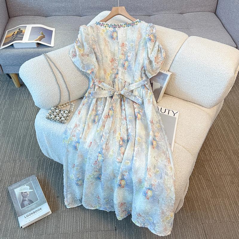 A New Summer Style Plus-size Women's Dress with A High-end and Elegant Lace-up Waist and V-neck