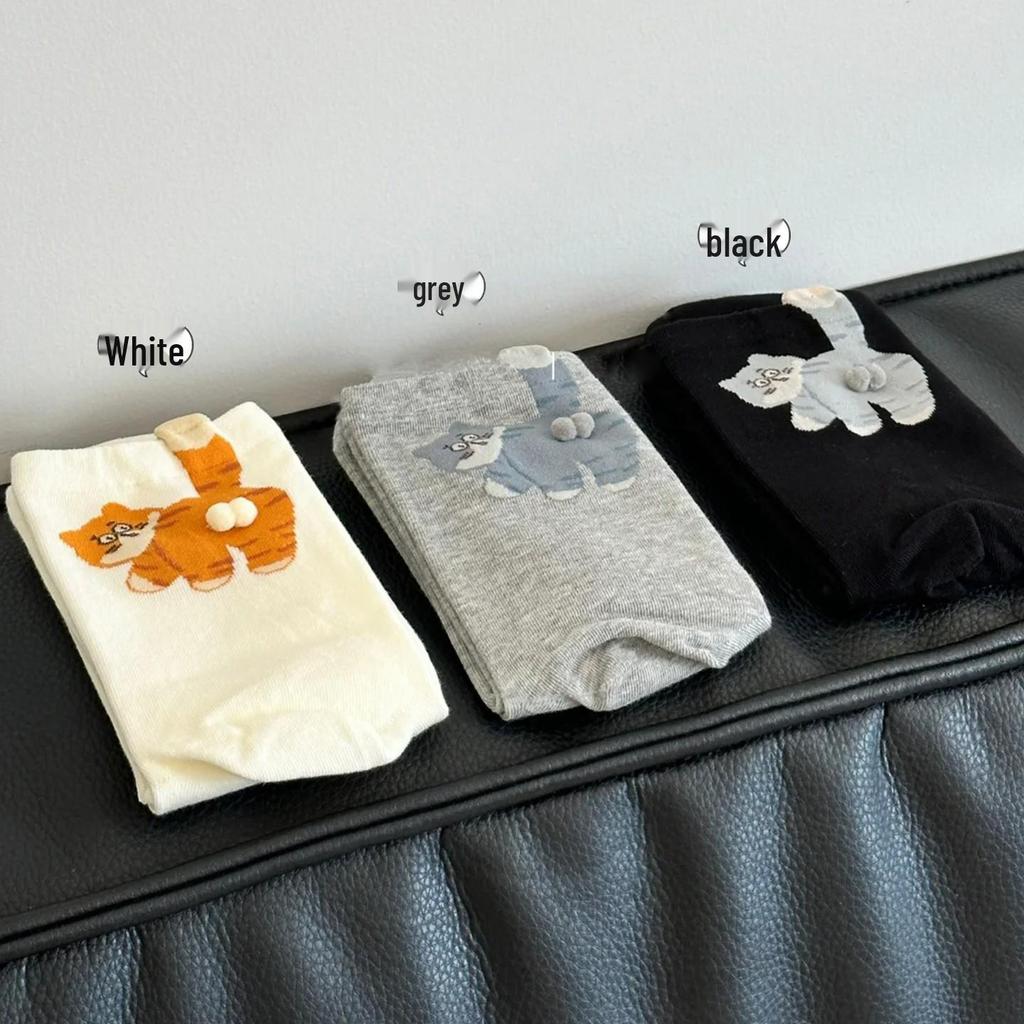Cute 3D Cartoon Kitten Socks: Women's Summer Mid-Calf Socks with Small Ball Design and Funny Egg Pattern.