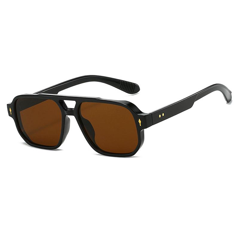 1pcs/4pcs Brand Fashion Square Women Men Sunglasses Retro Rivets Women Brand Designer Shades UV400 Sun Glasses Shades