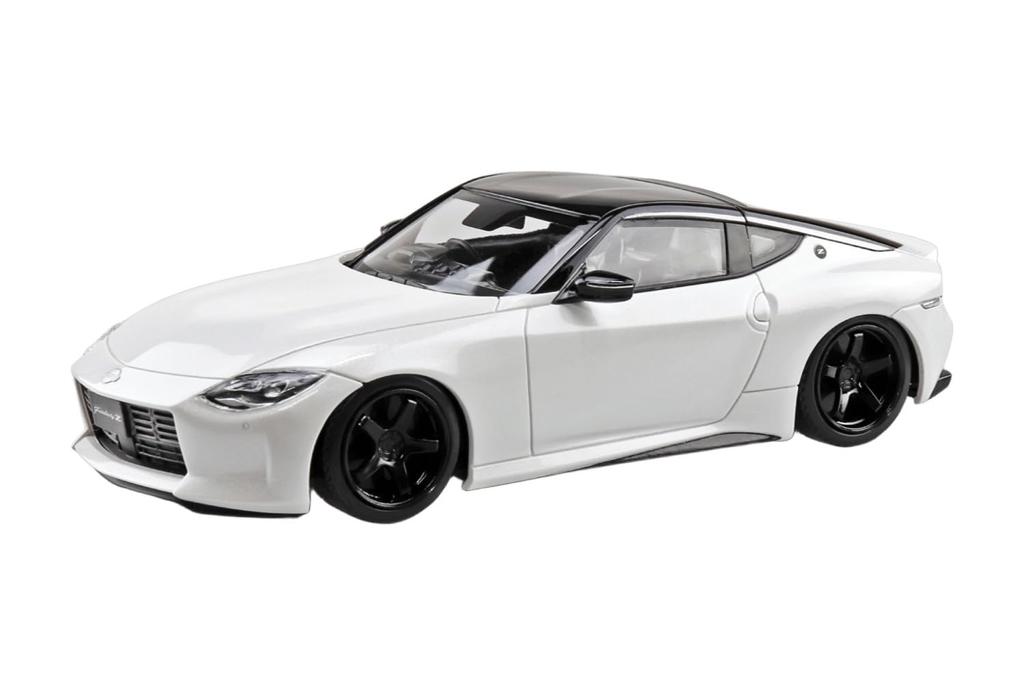 Aoshima Bunka Kyozai Scale Rakupla Snap Kit Nissan RZ34 Fairlady Z Custom Wheels Prism White Plastic Model Kit (AOSHIMA) 1/32 No. 17CU-PW Pre-Colored