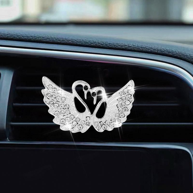High Heel Car Air Vent Perfume Clip – Stylish Aromatherapy Decor