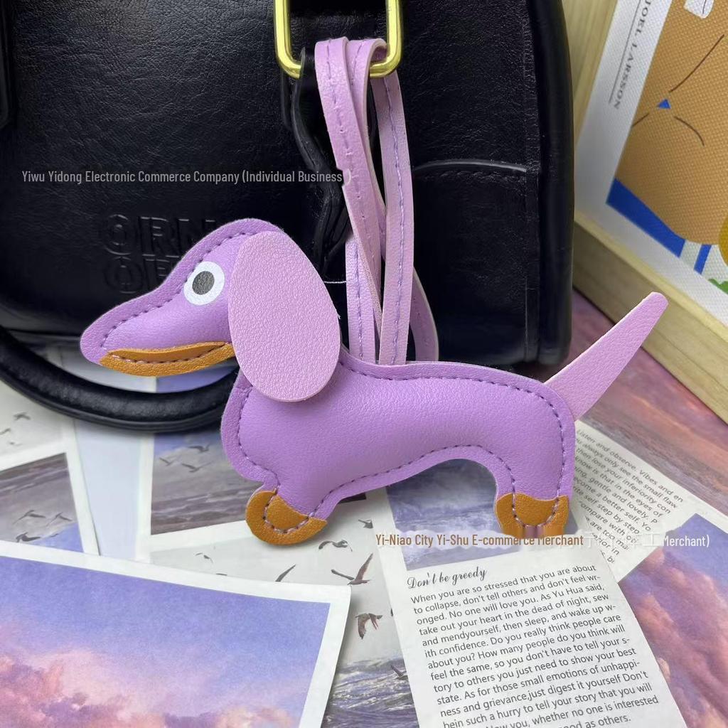 Dachshund Puppy Keychain: Cute Dog Pendant for Bags & Cars - Perfect Creative Gift