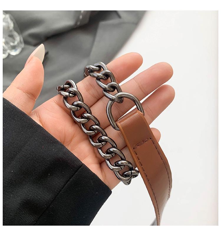 Модная женская квадратная сумка через плечо на цепи 2025 года