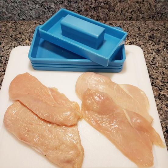 Plastic Chicken Slicer Handheld Meat Cutting Guide for Beef Poultry Safe Food-Grade Helper Tool Works with 12-inch Bread Cutter